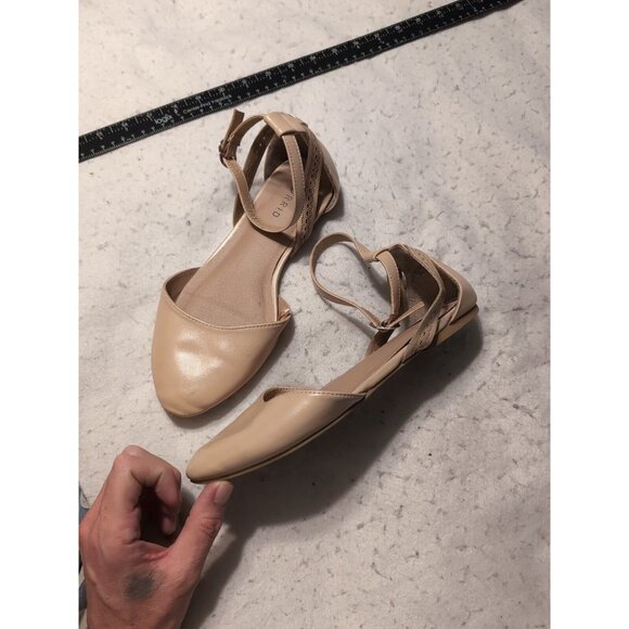 Torrid Women's Closed Almond Toe Flats Beige Size 9W #E15114 - Picture 1 of 9